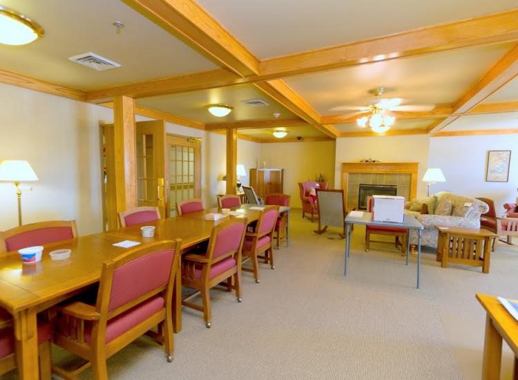 The best retirement homes in Burlington, WI offer these five amenities.