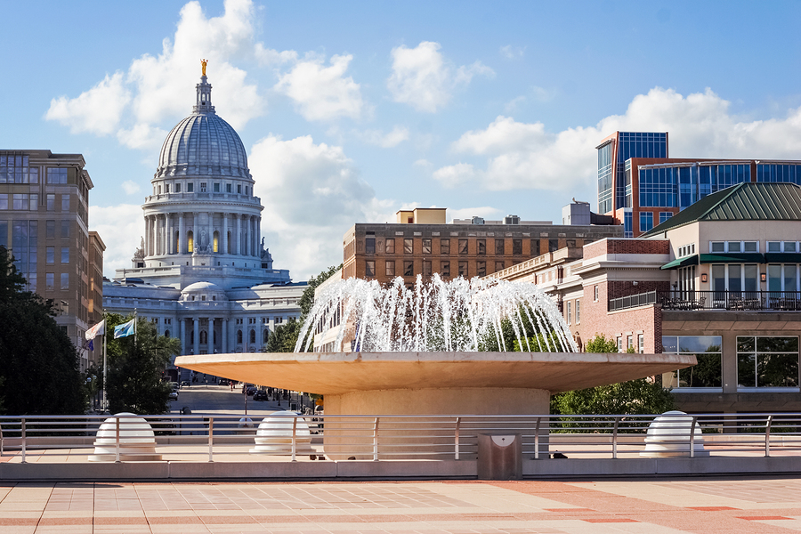 One reason to consider independent living in Madison is the vibrant downtown and all the activities it has to offer. 