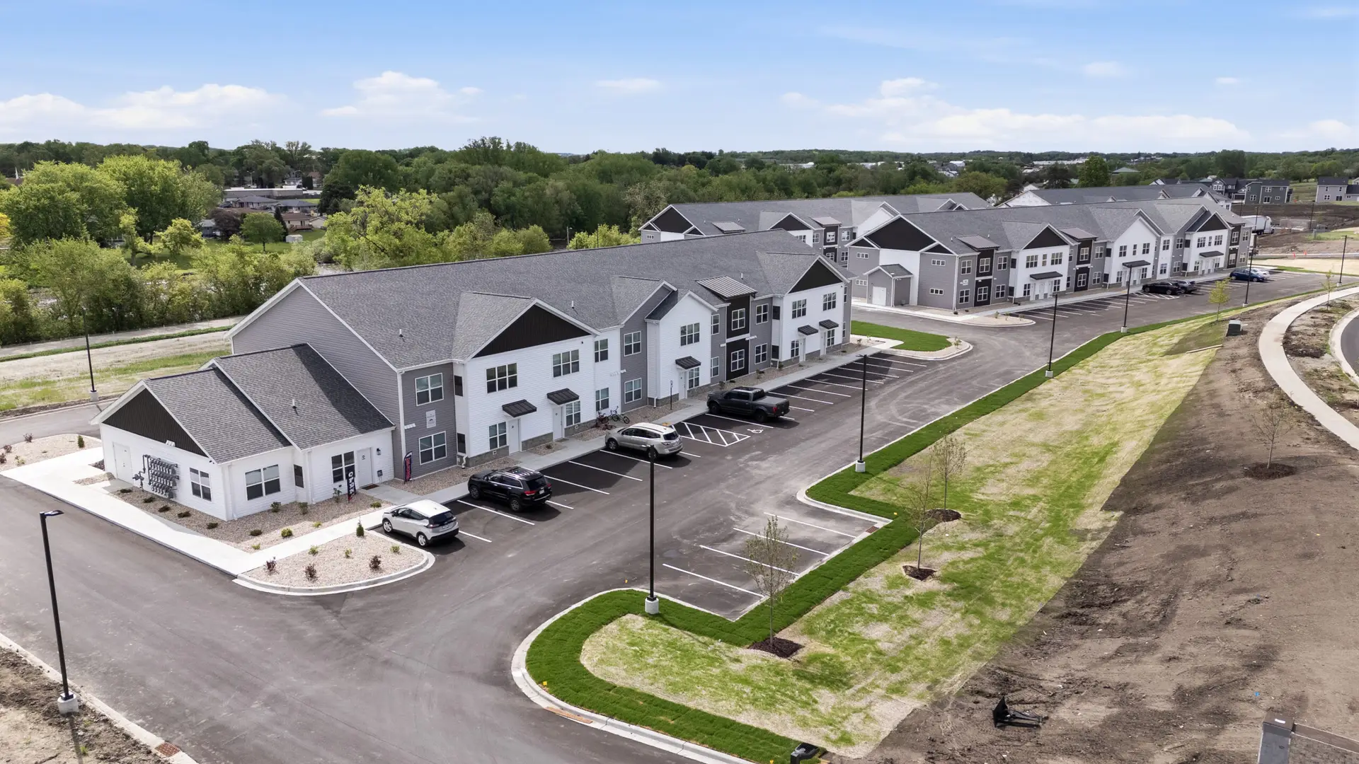 Lumin Terrace -Exterior-3