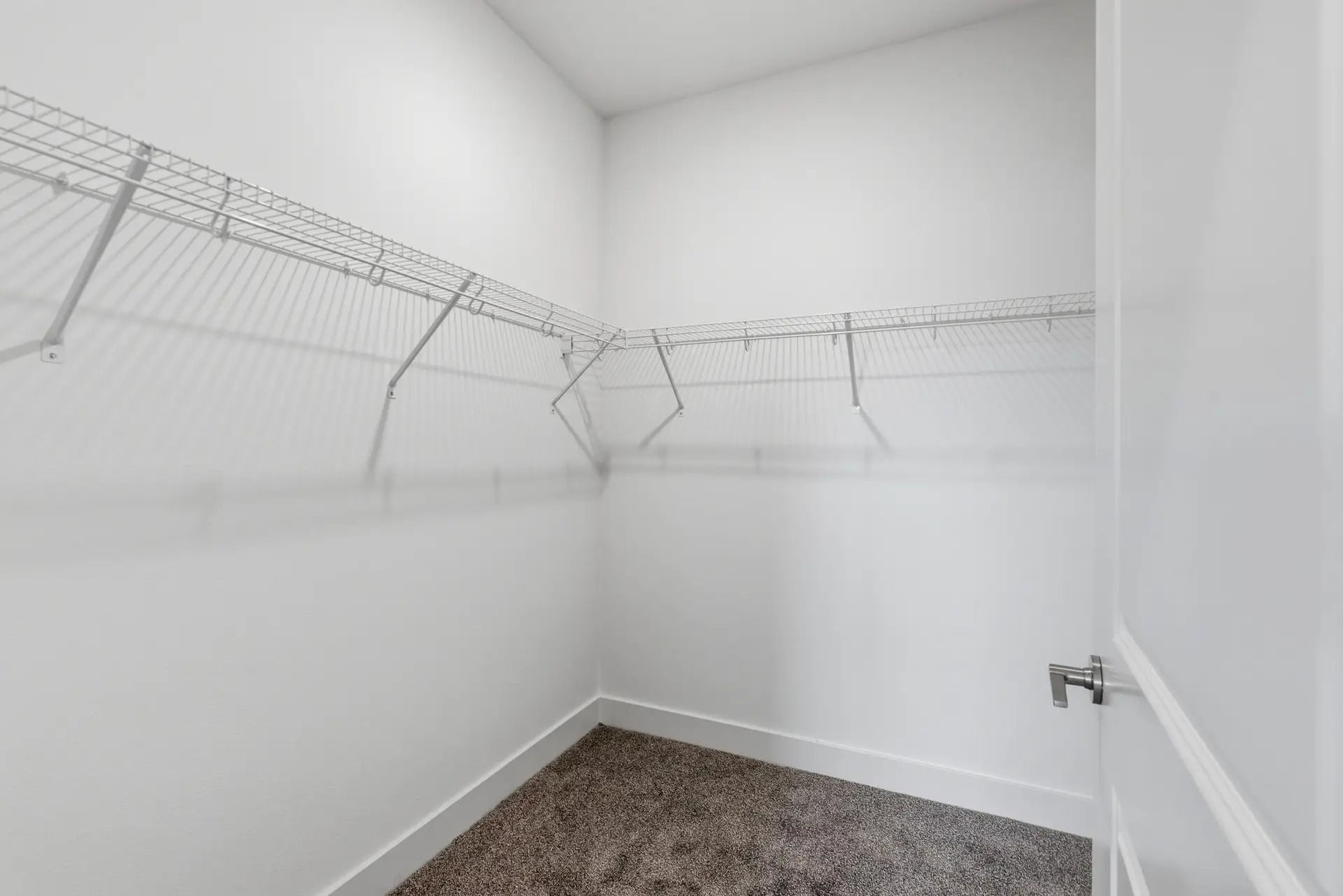 Lumin Terrace Unit 102 - Walk-in Closet